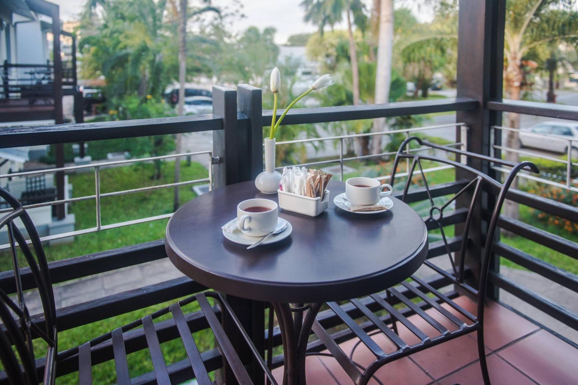 Protea Hotel By Marriott Dar Es Salaam Oyster Bay Екстериор снимка